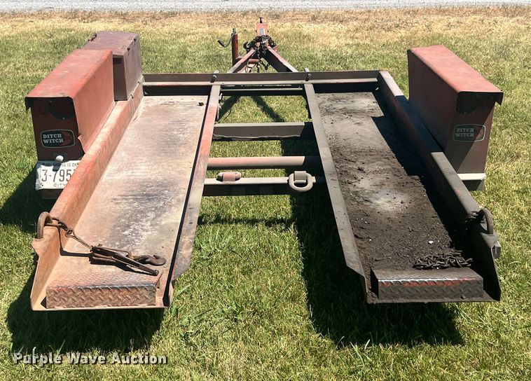 image for item HL9238 Ditch Witch 3500  trencher