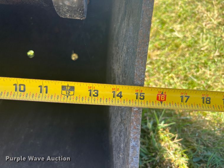 image for item HL9239 2011 Bobcat 325  mini excavator