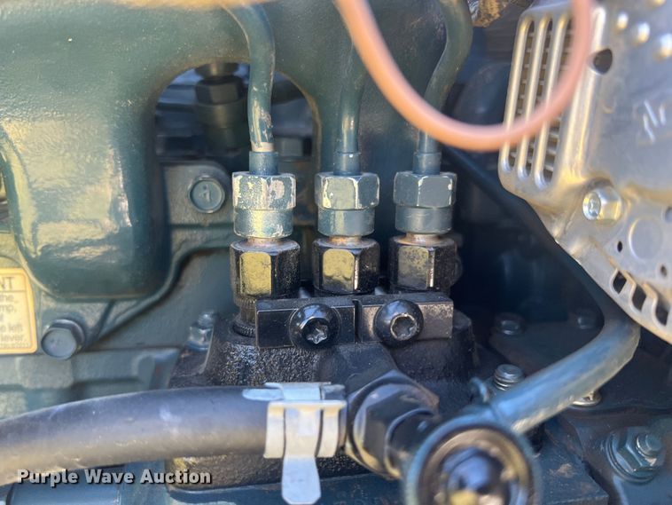 image for item HL9239 2011 Bobcat 325  mini excavator