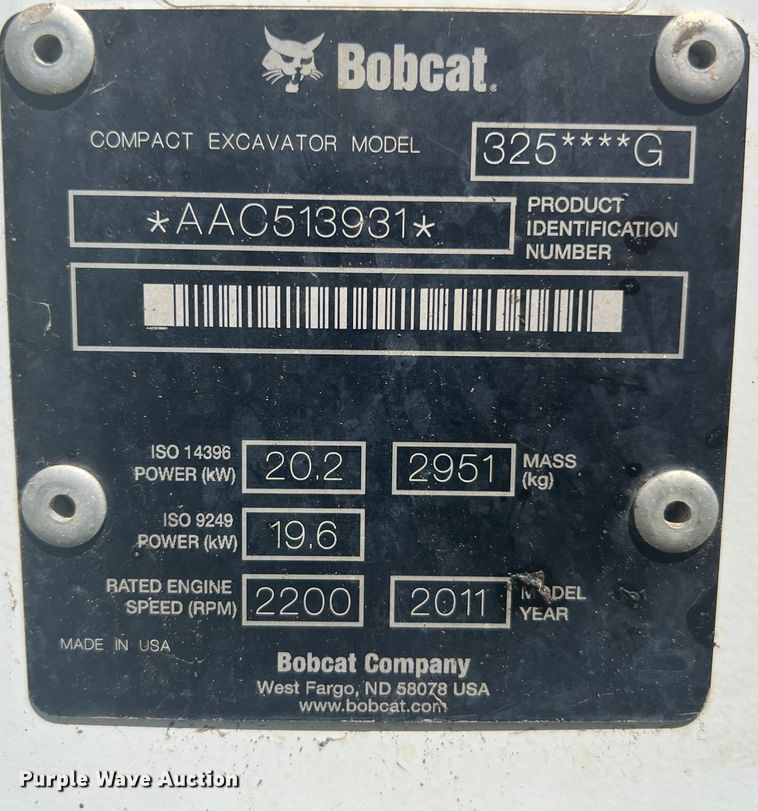 image for item HL9239 2011 Bobcat 325  mini excavator