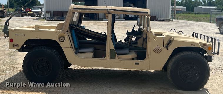 image for item HL9245 2007 Am General M998  SUV