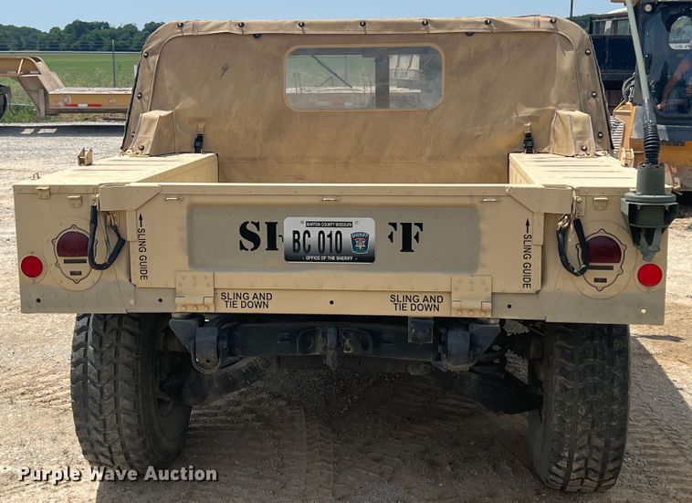 image for item HL9245 2007 Am General M998  SUV