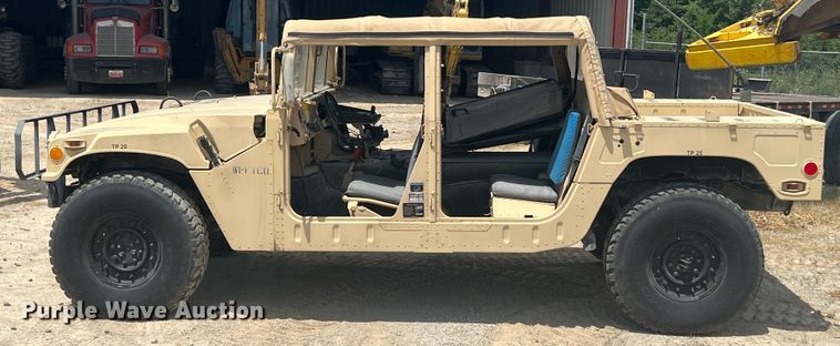 image for item HL9245 2007 Am General M998  SUV