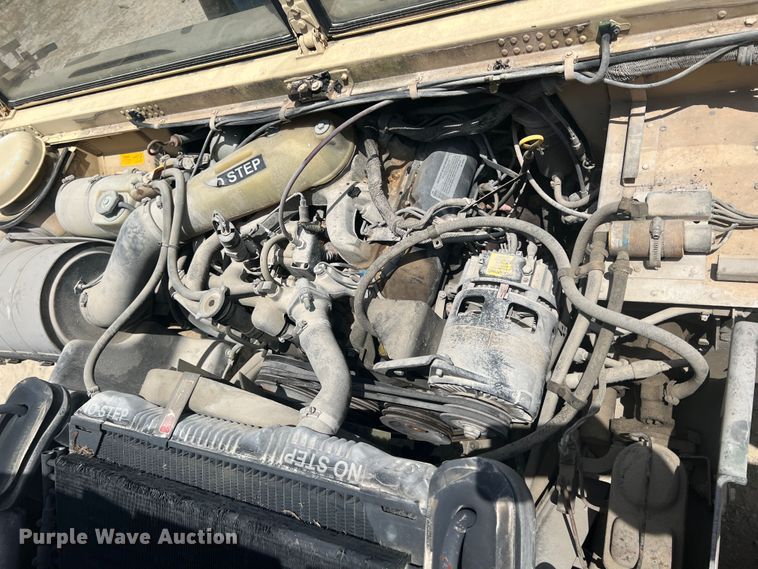 image for item HL9245 2007 Am General M998  SUV