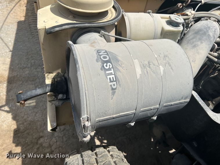 image for item HL9245 2007 Am General M998  SUV