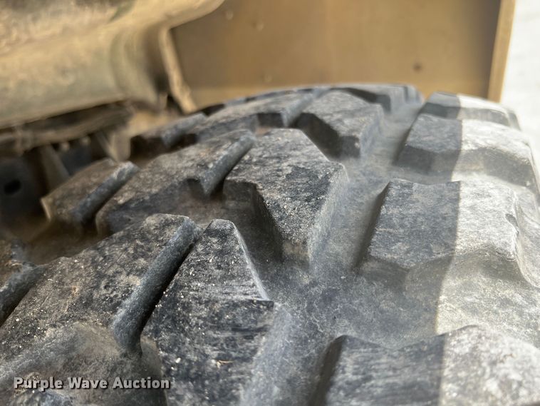 image for item HL9245 2007 Am General M998  SUV