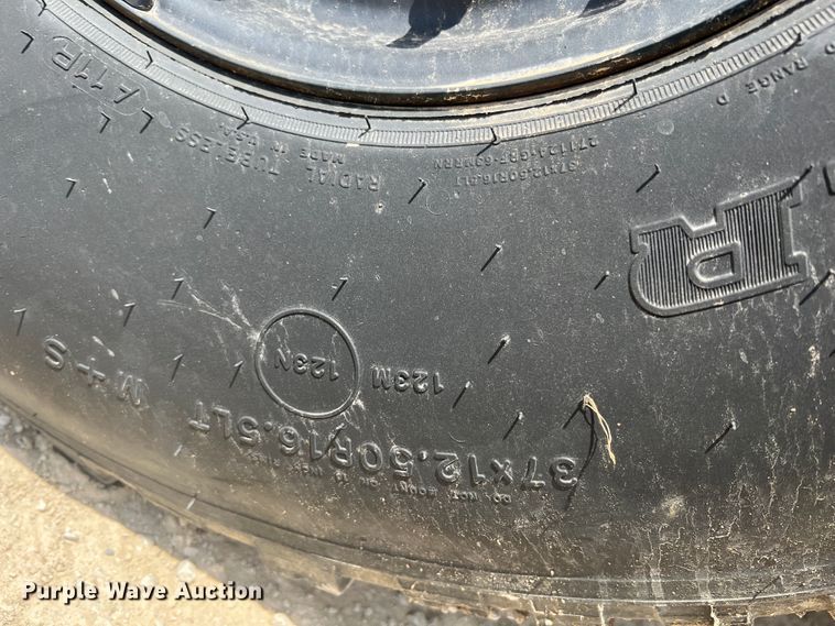 image for item HL9245 2007 Am General M998  SUV