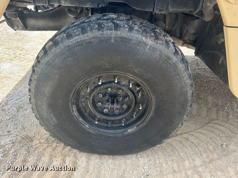 image for item HL9245 2007 Am General M998  SUV