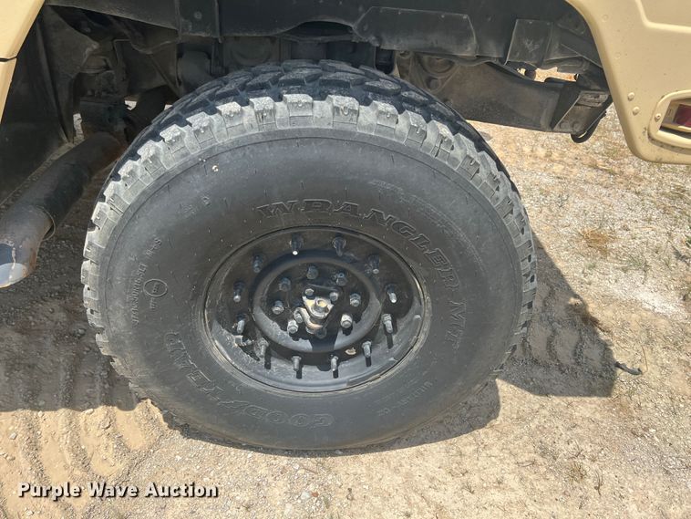 image for item HL9245 2007 Am General M998  SUV