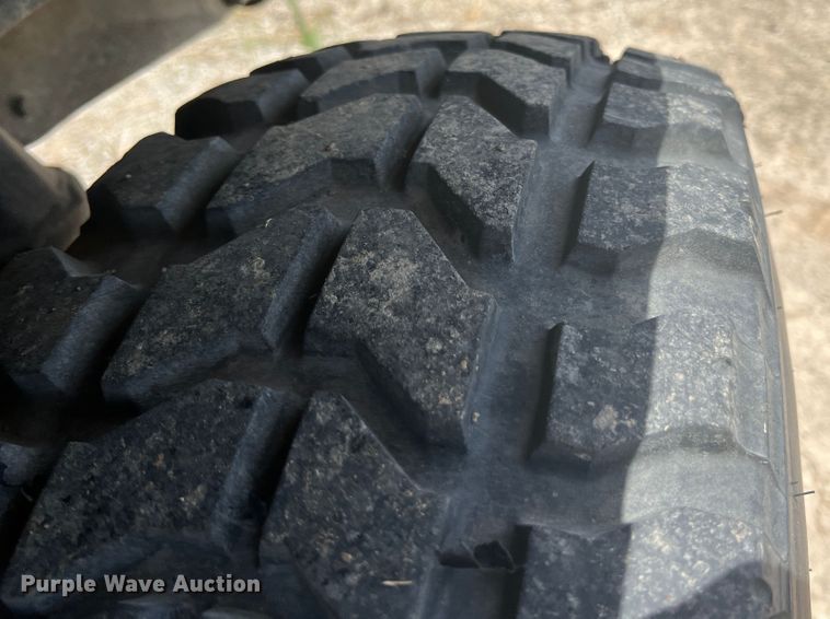 image for item HL9245 2007 Am General M998  SUV