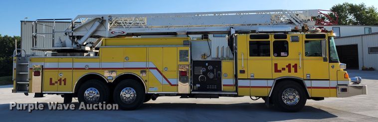 image for item JA9942 1999 Pierce Tilt Cab  ladder fire truck