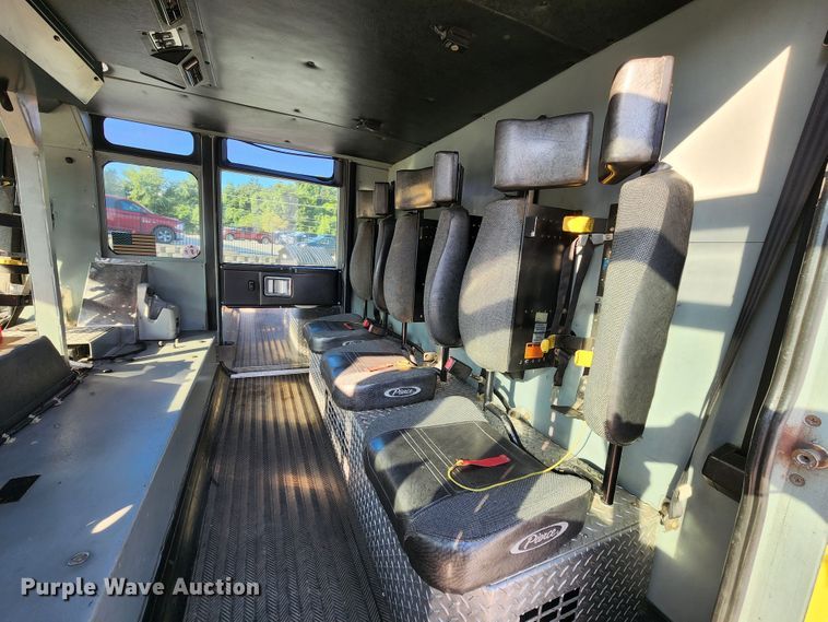 image for item JA9942 1999 Pierce Tilt Cab  ladder fire truck