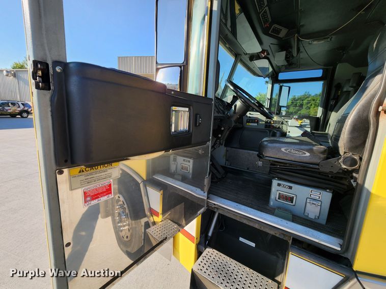 image for item JA9942 1999 Pierce Tilt Cab  ladder fire truck