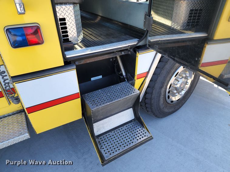 image for item JA9942 1999 Pierce Tilt Cab  ladder fire truck