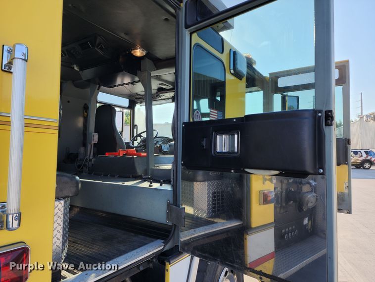 image for item JA9942 1999 Pierce Tilt Cab  ladder fire truck