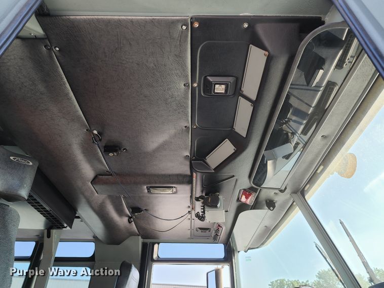 image for item JA9942 1999 Pierce Tilt Cab  ladder fire truck