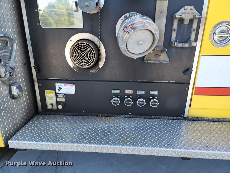 image for item JA9942 1999 Pierce Tilt Cab  ladder fire truck