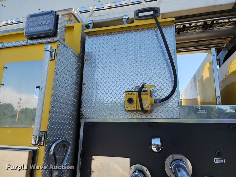 image for item JA9942 1999 Pierce Tilt Cab  ladder fire truck