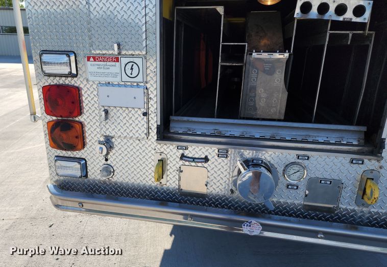 image for item JA9942 1999 Pierce Tilt Cab  ladder fire truck