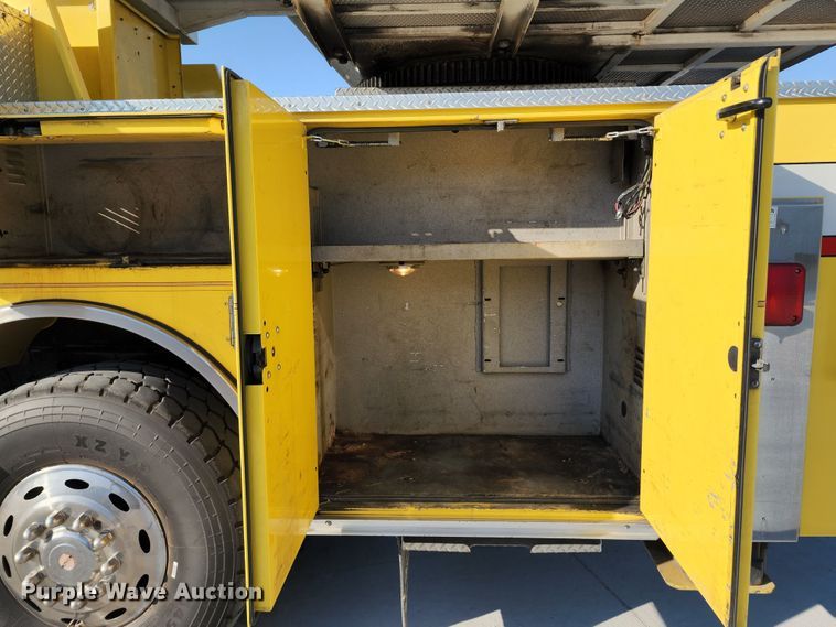 image for item JA9942 1999 Pierce Tilt Cab  ladder fire truck