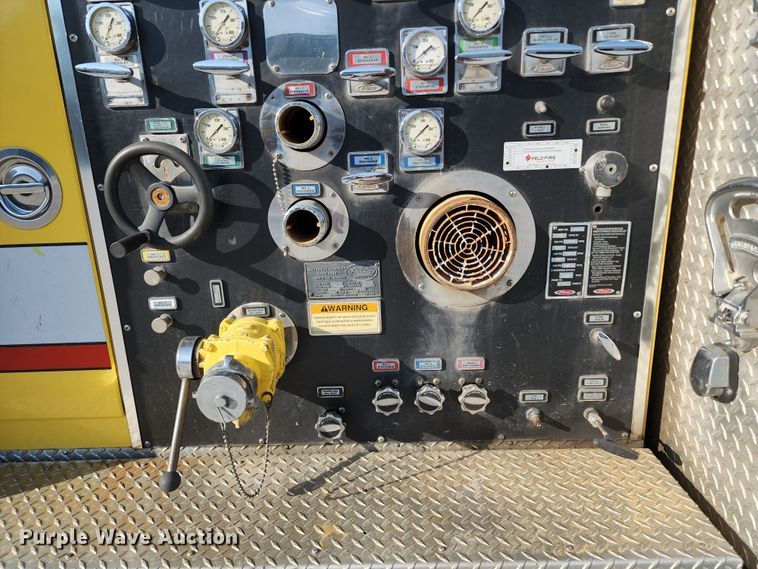 image for item JA9942 1999 Pierce Tilt Cab  ladder fire truck