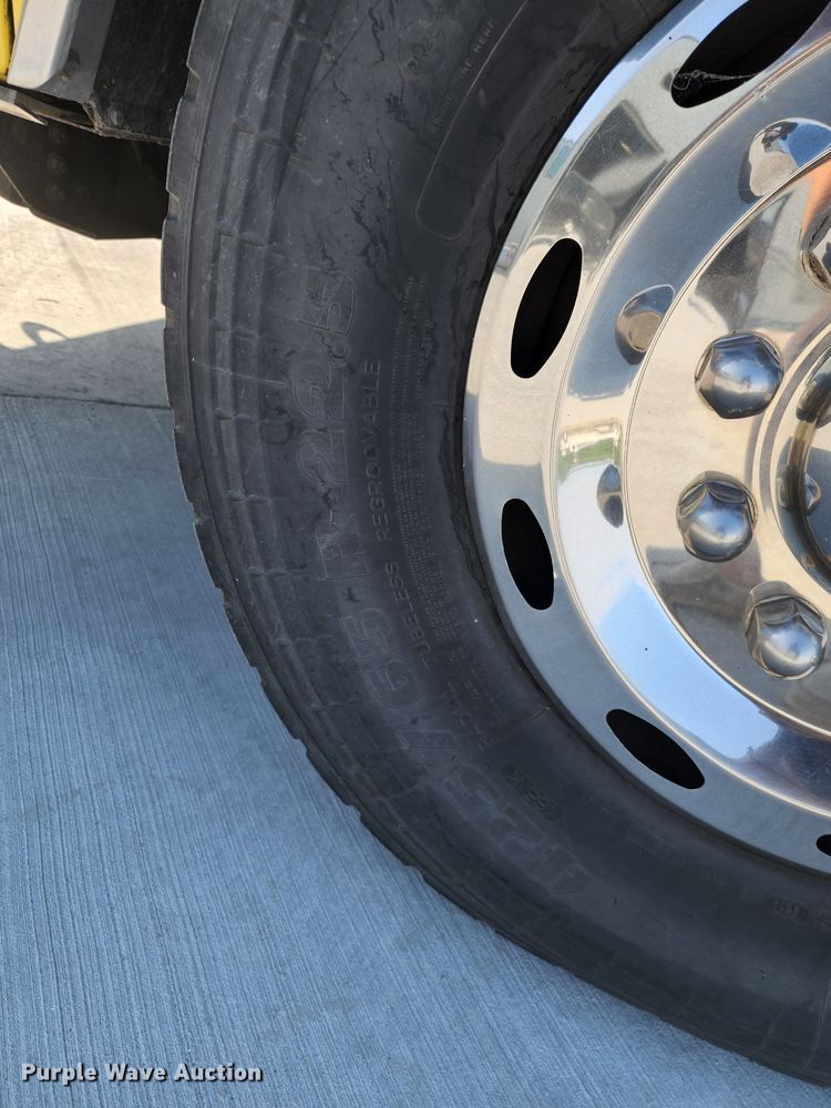 image for item JA9942 1999 Pierce Tilt Cab  ladder fire truck