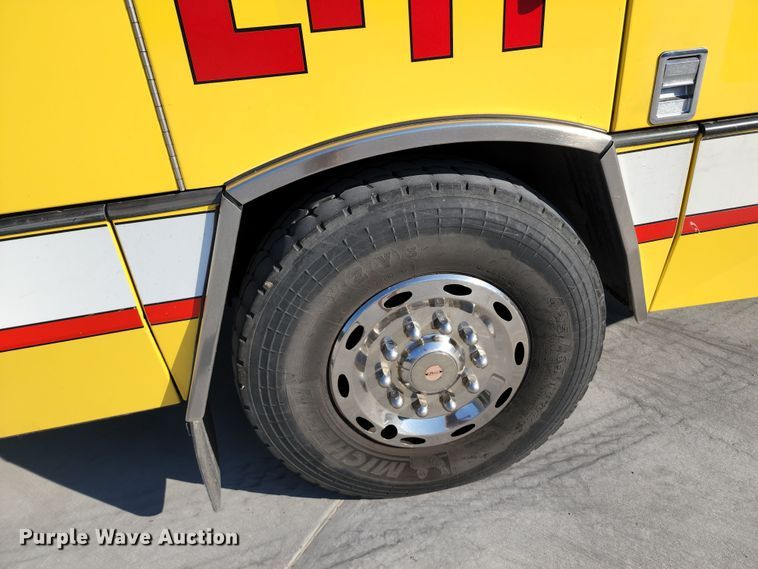 image for item JA9942 1999 Pierce Tilt Cab  ladder fire truck