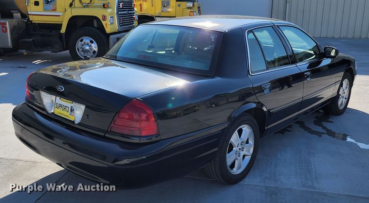 image for item JA9943 2007 Ford Crown Victoria