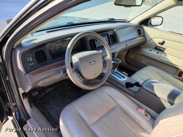 image for item JA9943 2007 Ford Crown Victoria