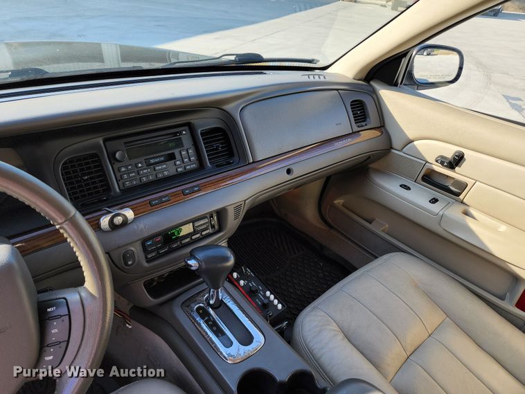 image for item JA9943 2007 Ford Crown Victoria