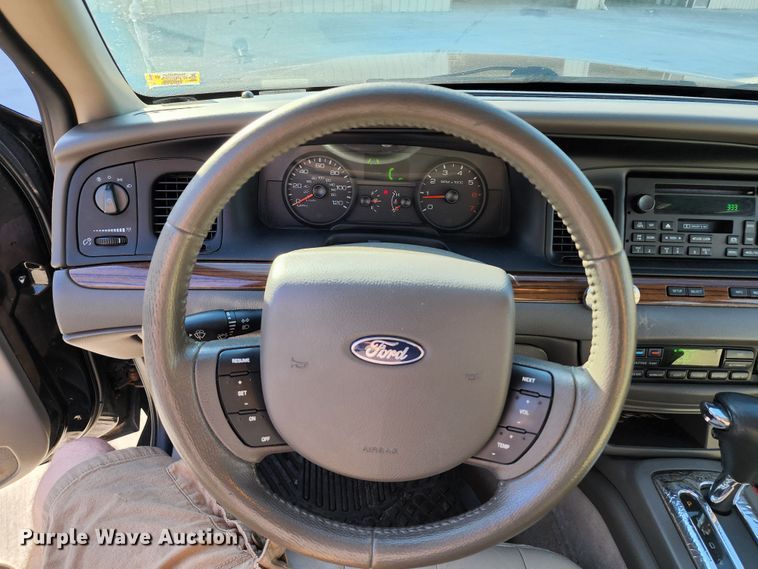 image for item JA9943 2007 Ford Crown Victoria