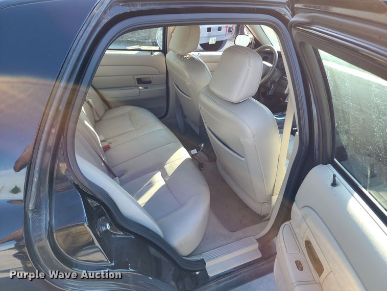 image for item JA9943 2007 Ford Crown Victoria