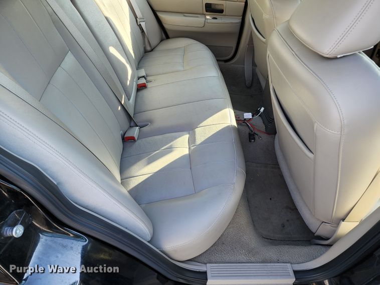 image for item JA9943 2007 Ford Crown Victoria