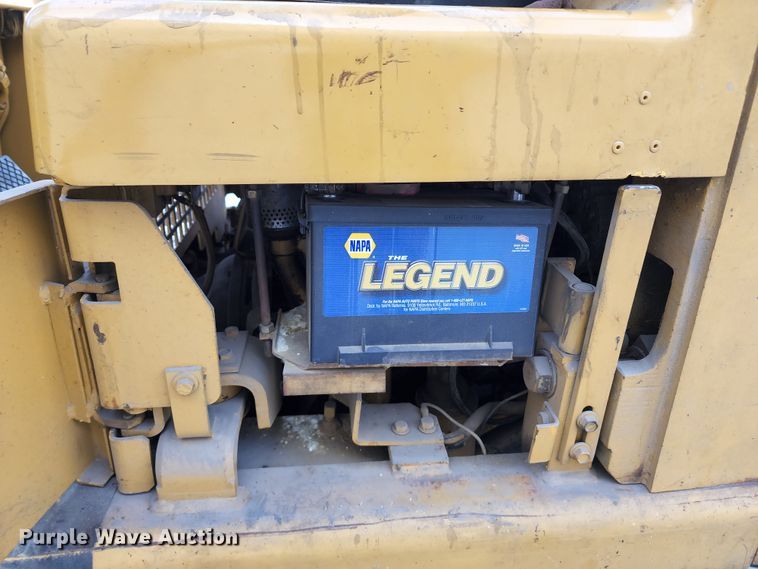 image for item JA9944 Caterpillar T40B  forklift