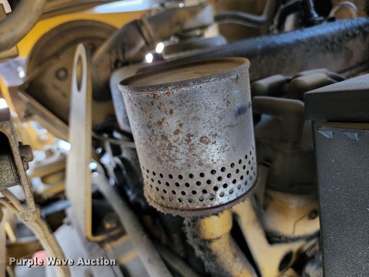 image for item JA9944 Caterpillar T40B  forklift