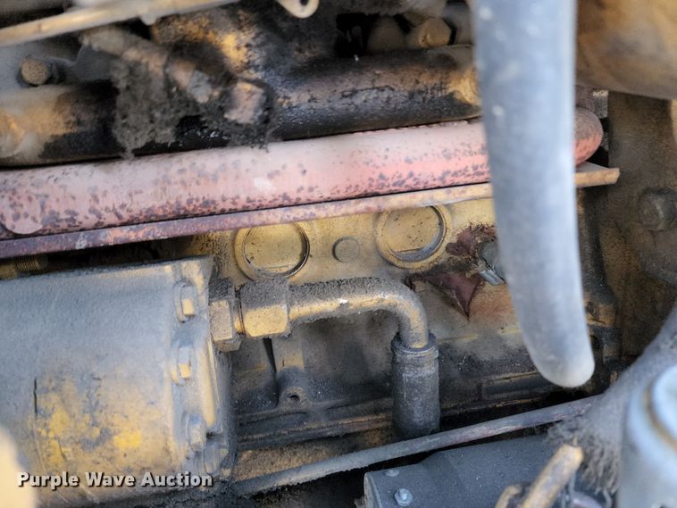 image for item JA9944 Caterpillar T40B  forklift