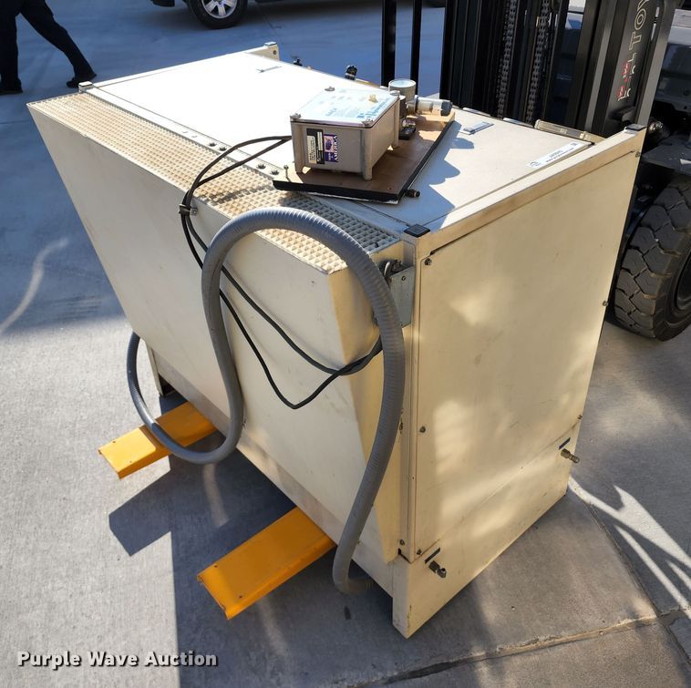 image for item JA9945 Bauer FS20-E3  air compressor