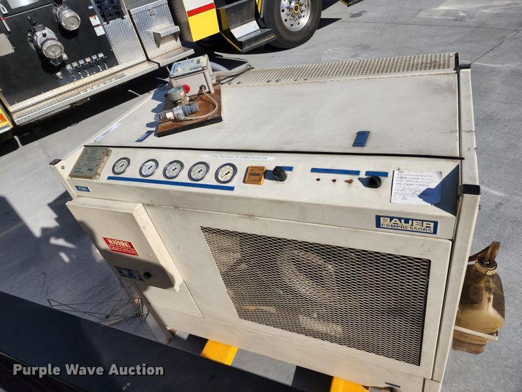 image for item JA9945 Bauer FS20-E3  air compressor