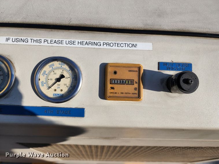 image for item JA9945 Bauer FS20-E3  air compressor