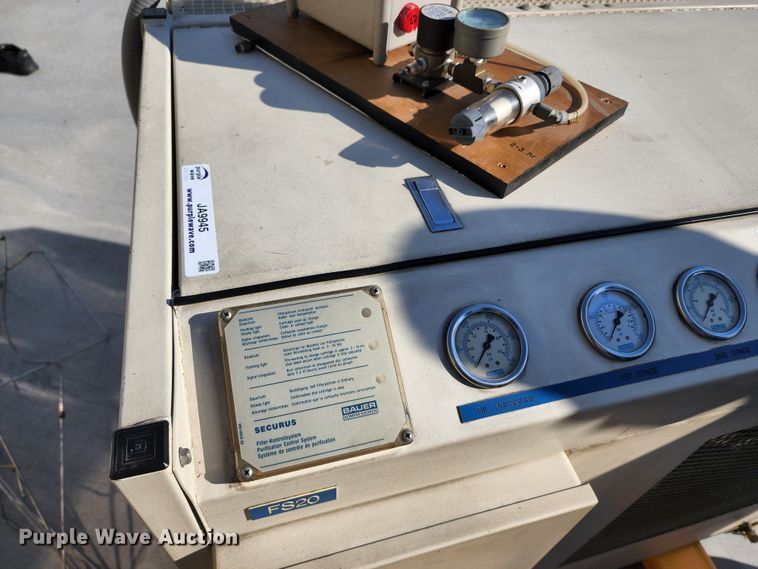 image for item JA9945 Bauer FS20-E3  air compressor