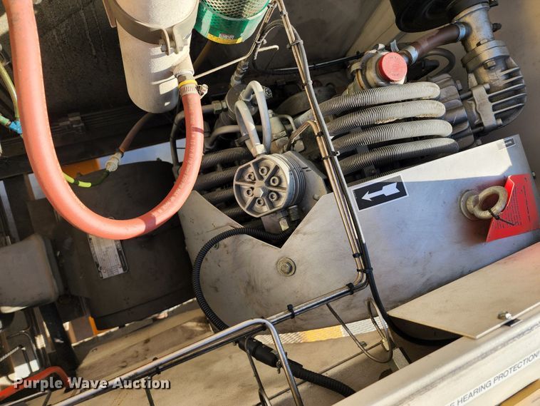 image for item JA9945 Bauer FS20-E3  air compressor