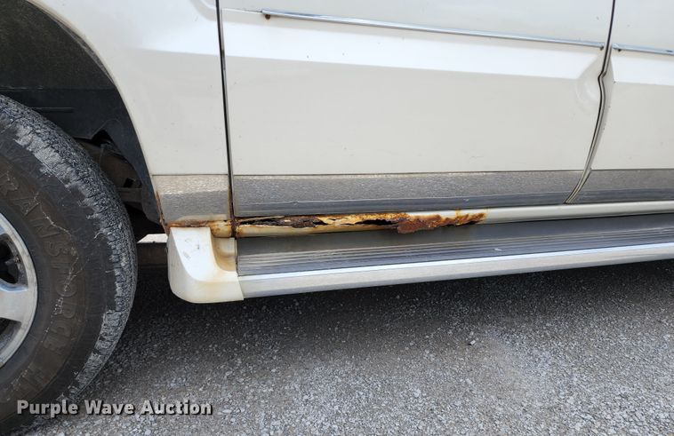 image for item JB9000 2004 Cadillac Escalade EXT  pickup truck