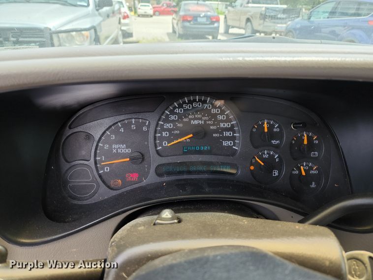 image for item JB9001 2003 Chevrolet Silverado 1500  Ext. Cab pickup truck