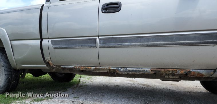 image for item JB9001 2003 Chevrolet Silverado 1500  Ext. Cab pickup truck