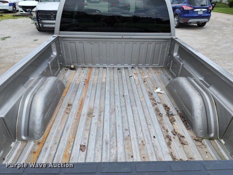 image for item JB9001 2003 Chevrolet Silverado 1500  Ext. Cab pickup truck