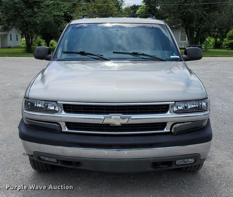 image for item JB9002 2001 Chevrolet Suburban K1500  SUV