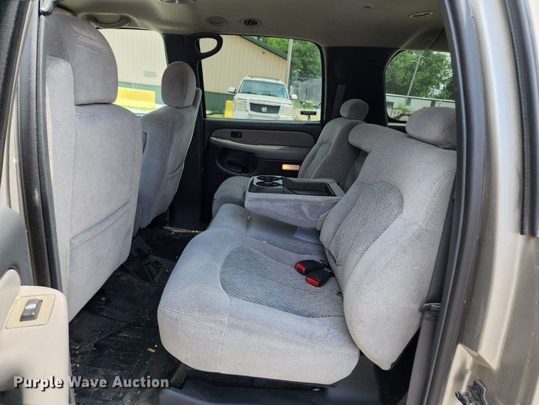 image for item JB9002 2001 Chevrolet Suburban K1500  SUV