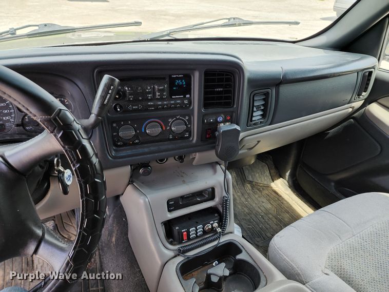 image for item JB9002 2001 Chevrolet Suburban K1500  SUV