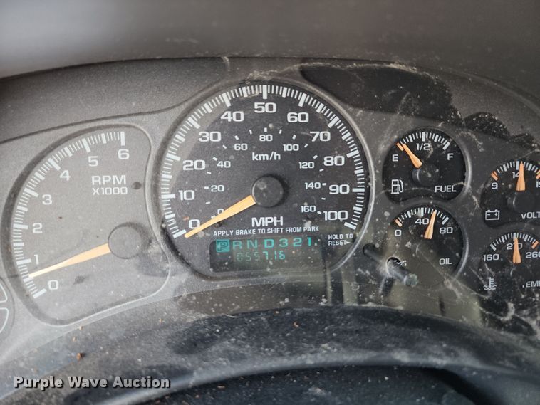 image for item JB9002 2001 Chevrolet Suburban K1500  SUV