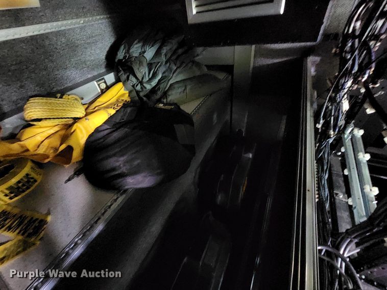 image for item JB9003 2004 GMC C6500  mobile command center